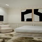 Leon Hotel-Pigalle Suite-01-Prm
